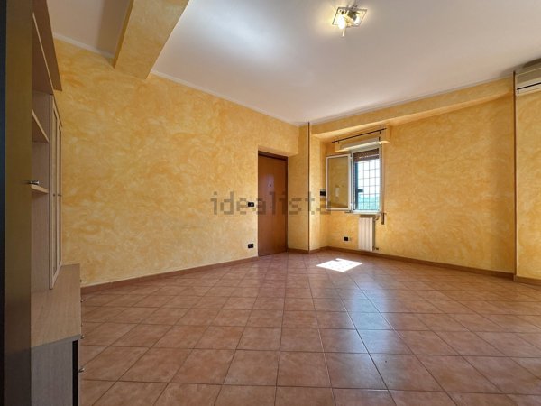 appartamento in vendita a Roma in zona Casal Morena