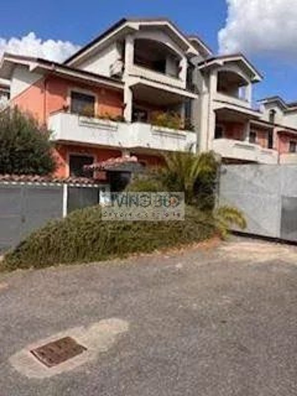 appartamento in vendita a Roma in zona Massimina/Casal Lumbroso