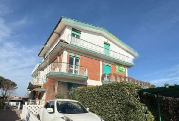 appartamento in vendita a Roma in zona Borghesiana