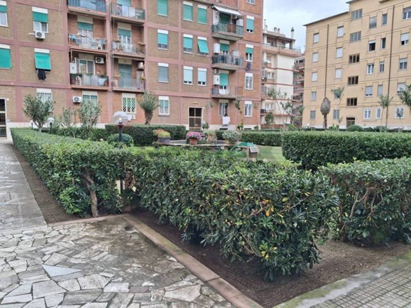 appartamento in vendita a Roma in zona Ostia