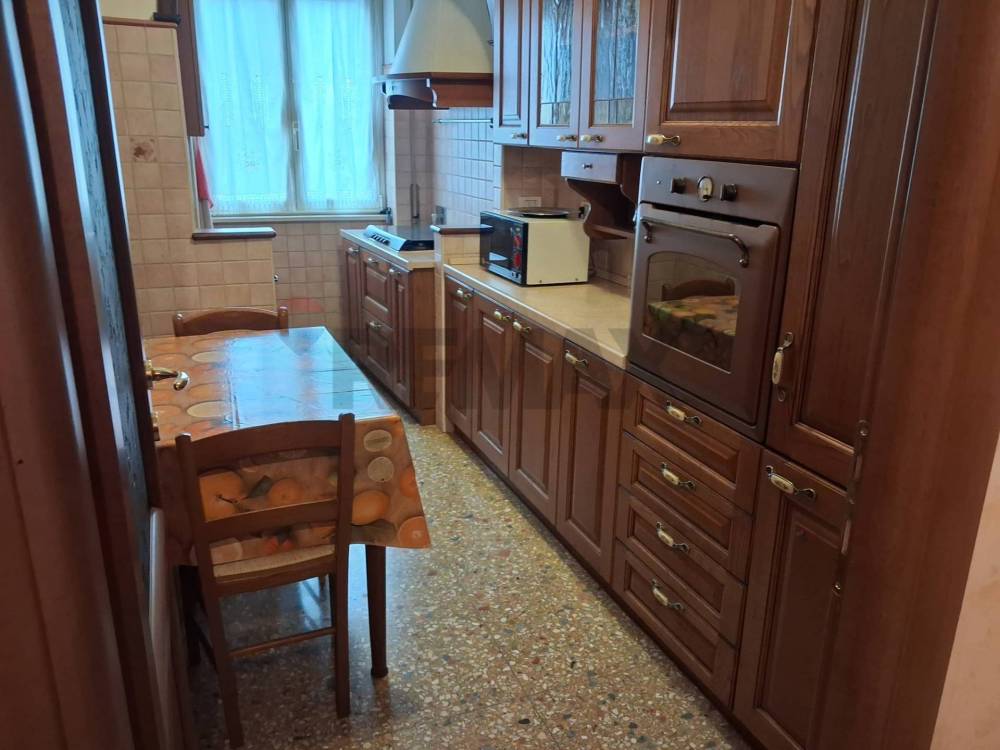 appartamento in vendita a Roma in zona Ostia