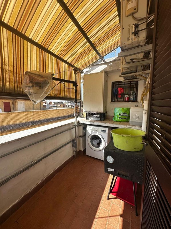 appartamento in vendita a Roma in zona Torre Angela