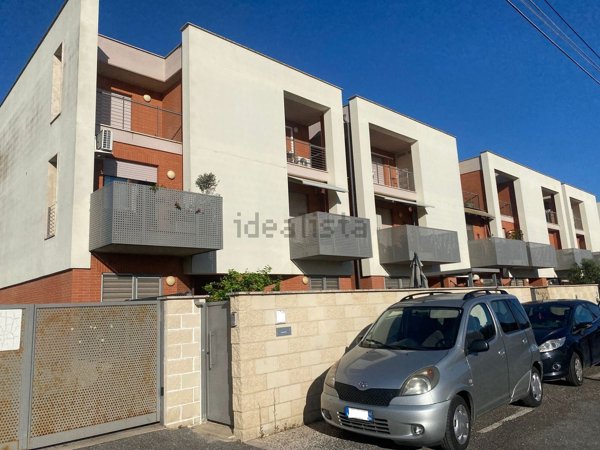 appartamento in vendita a Roma in zona Piana del Sole