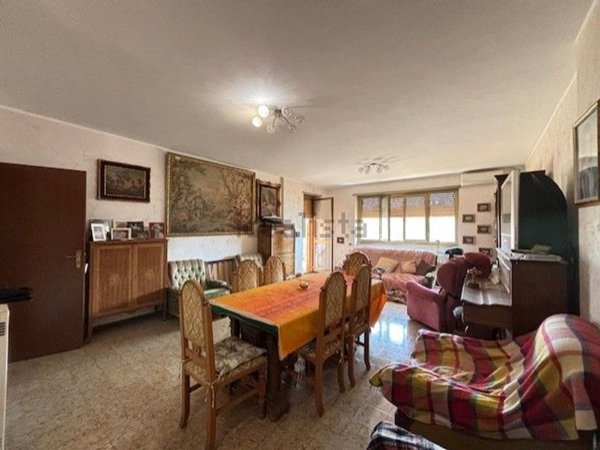 appartamento in vendita a Roma in zona Ardeatino