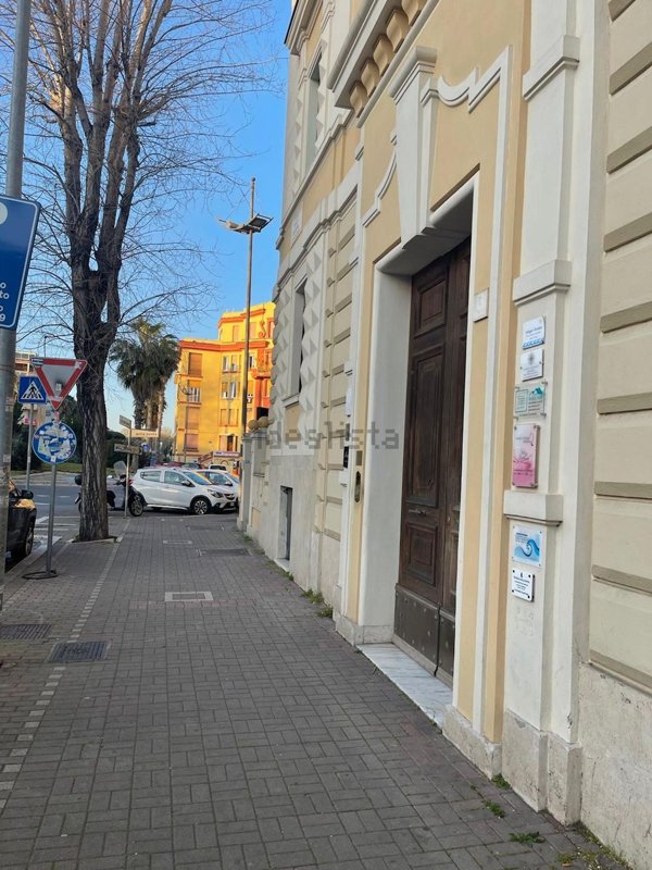 appartamento in vendita a Roma in zona Ostia