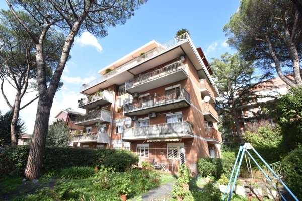 casa indipendente in vendita a Roma