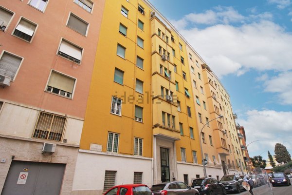 appartamento in vendita a Roma in zona Tuscolano