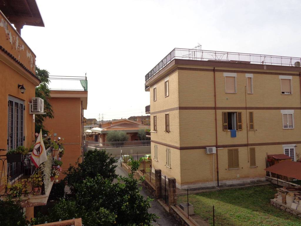 appartamento in vendita a Roma in zona Alessandrino