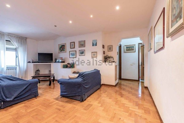 appartamento in vendita a Roma in zona Prima Porta