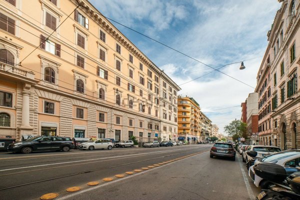 appartamento in vendita a Roma in zona Esquilino