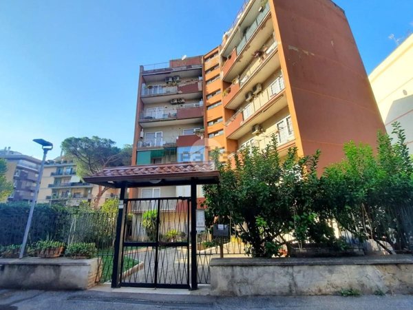 appartamento in vendita a Roma in zona Monte Sacro/Talenti