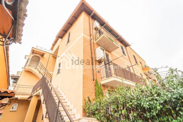 appartamento in vendita a Roma in zona Ponte Mammolo
