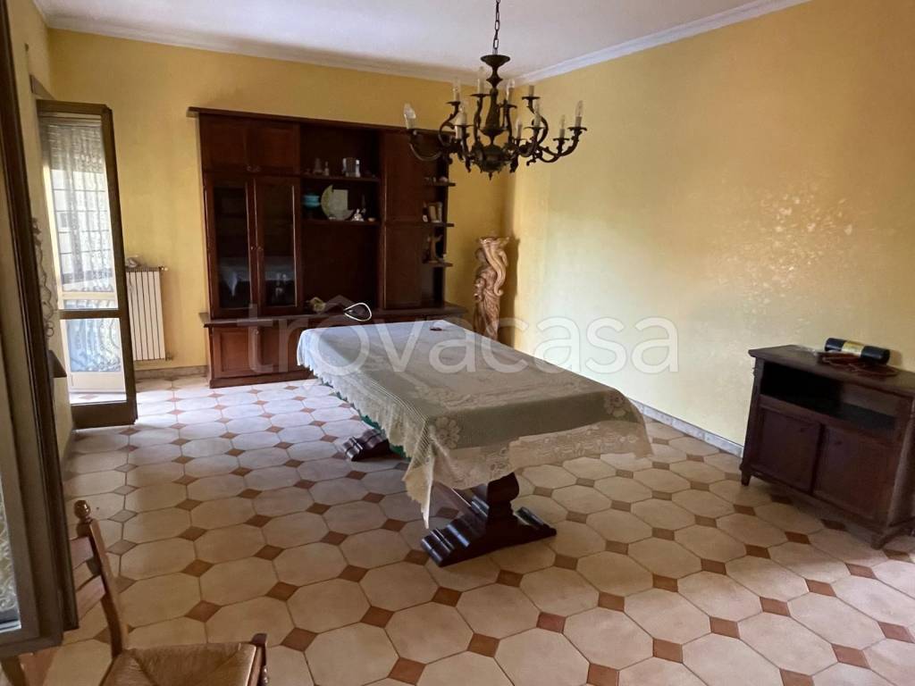 appartamento in vendita a Roma in zona Casal Morena