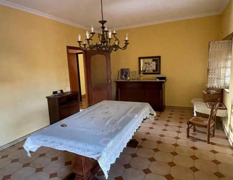 appartamento in vendita a Roma in zona Osteria del Curato