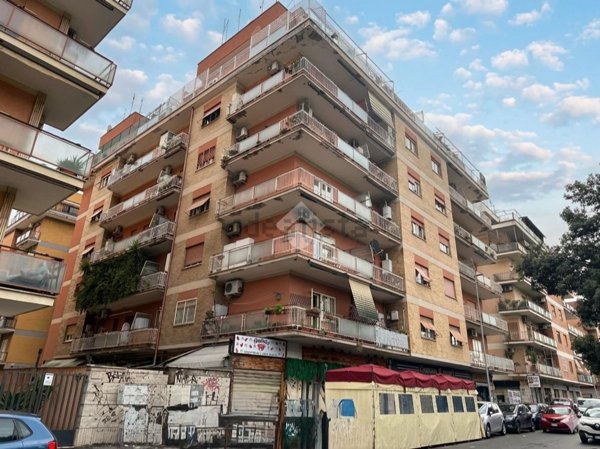 appartamento in vendita a Roma in zona Prenestino-Centocelle