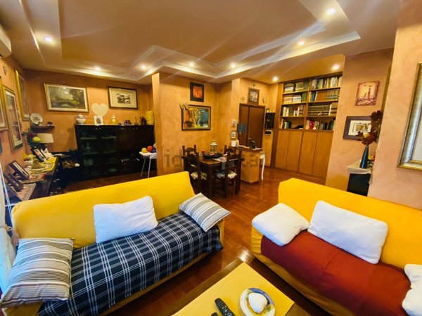 appartamento in vendita a Roma in zona Colle Prenestino