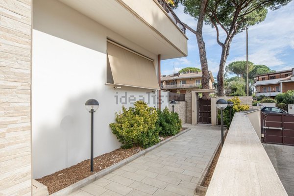 appartamento in vendita a Roma in zona Ponte Mammolo