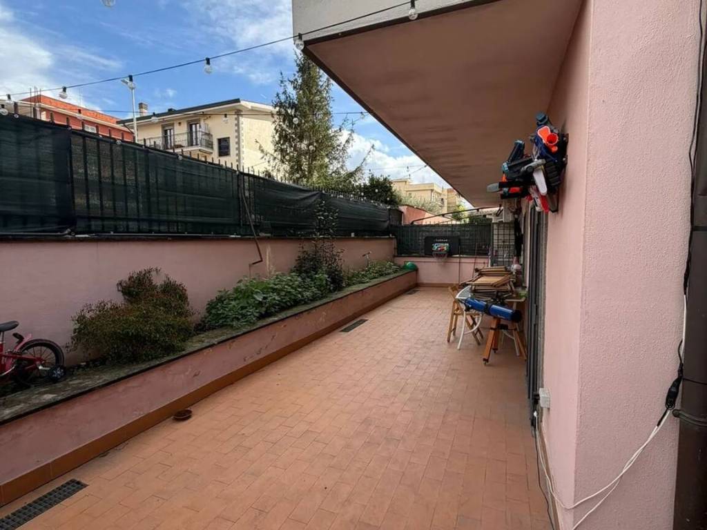 appartamento in vendita a Roma in zona Romanina