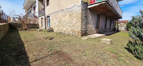 locale di sgombero in vendita a Roma in zona Finocchio