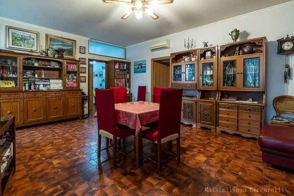 appartamento in vendita a Roma in zona Corviale