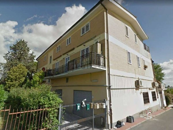 appartamento in vendita a Roma in zona Acilia