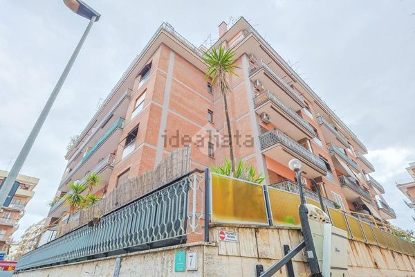 appartamento in vendita a Roma in zona Collatino