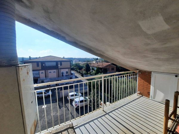appartamento in vendita a Roma in zona Borghesiana