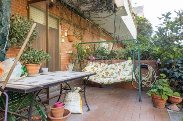 appartamento in vendita a Roma in zona Tor de' Cenci