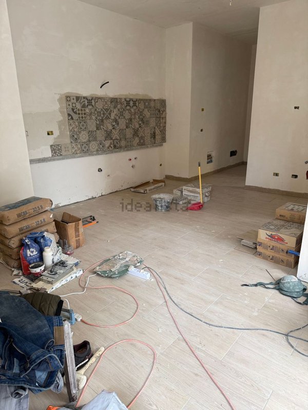 appartamento in vendita a Roma in zona Torre Angela