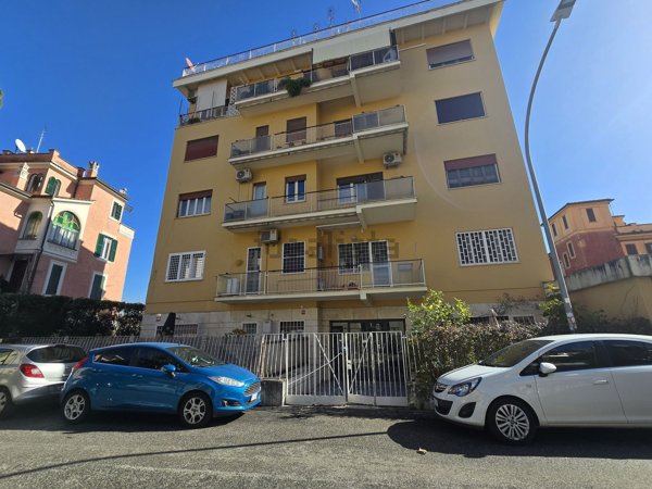 appartamento in vendita a Roma in zona Monte Sacro/Talenti
