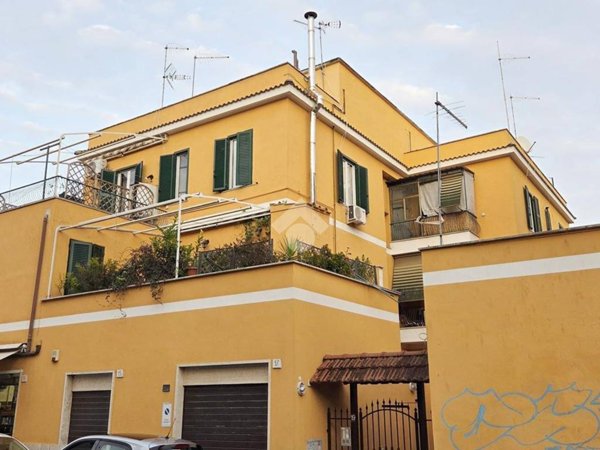 appartamento in vendita a Roma in zona Prenestino-Centocelle