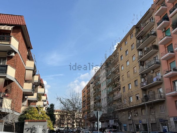 appartamento in vendita a Roma in zona Tuscolano