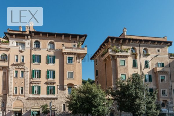 appartamento in vendita a Roma in zona Appio Latino