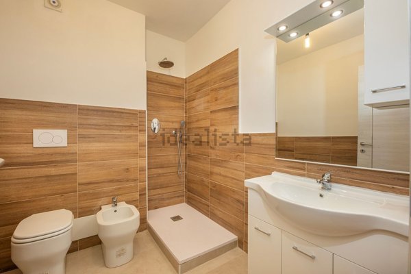 appartamento in vendita a Roma in zona Torre Gaia