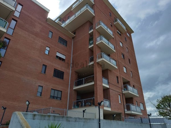 appartamento in vendita a Roma in zona Case Rosse