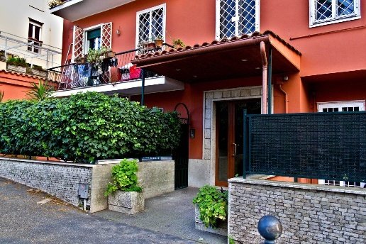 appartamento in vendita a Roma in zona Gianicolense