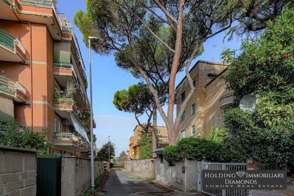 appartamento in vendita a Roma in zona Gianicolense