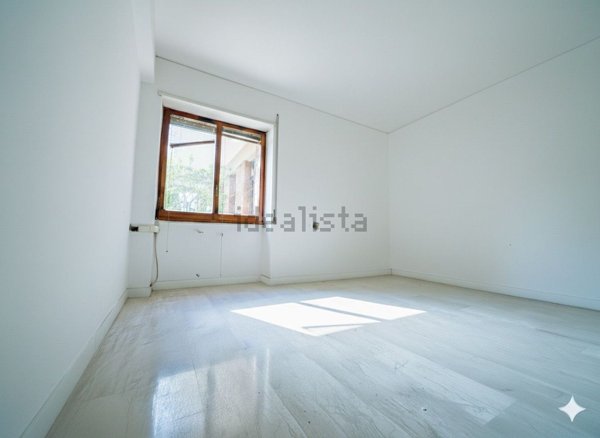 appartamento in vendita a Roma in zona Ostiense