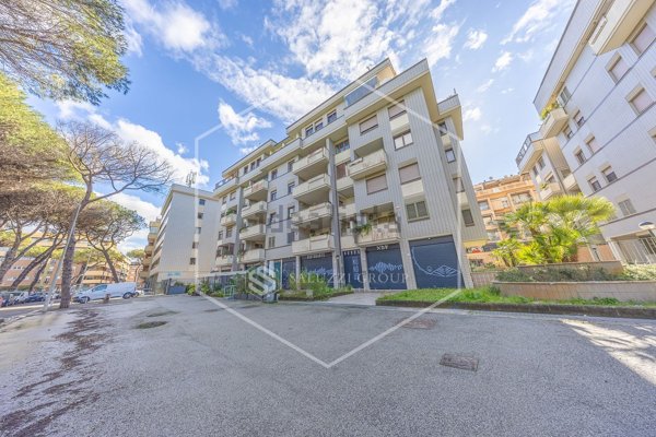 appartamento in vendita a Roma in zona Ostia