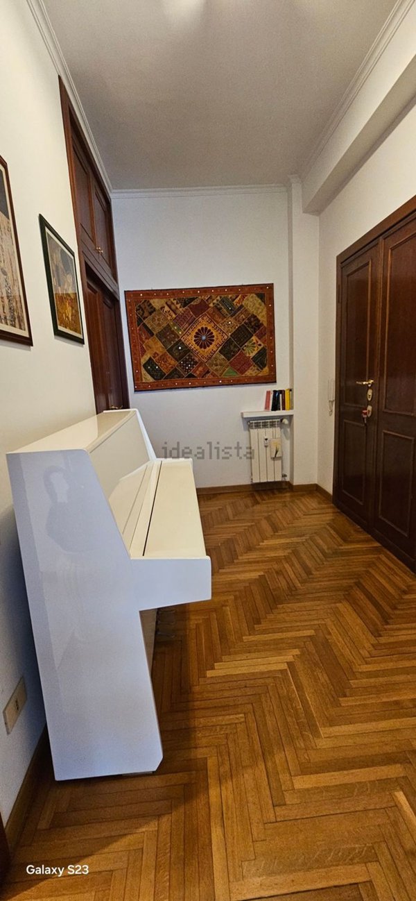 appartamento in vendita a Roma in zona Ardeatino