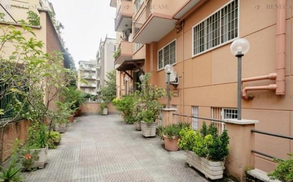appartamento in vendita a Roma in zona Nomentano