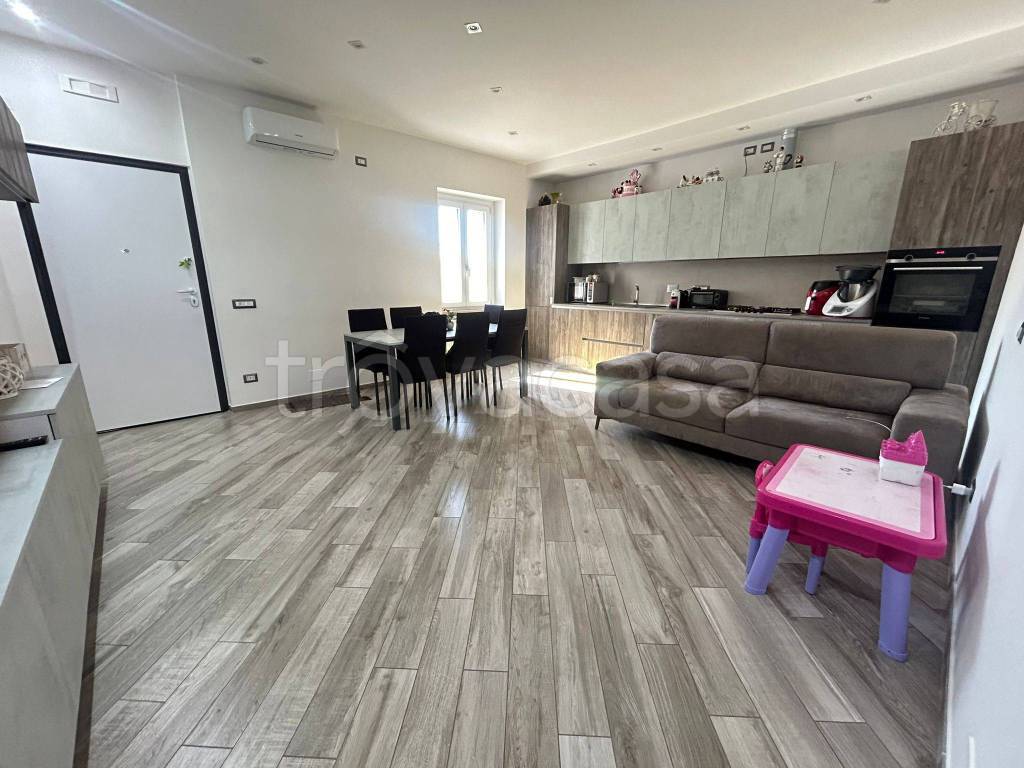 appartamento in vendita a Roma in zona Dragona/Bagnoletto