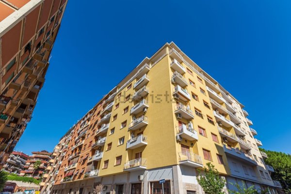 appartamento in vendita a Roma in zona Prenestino-Labicano