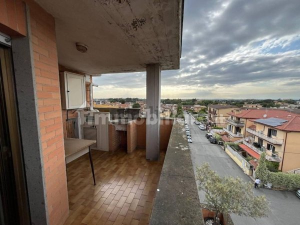 appartamento in vendita a Roma in zona Casalotti