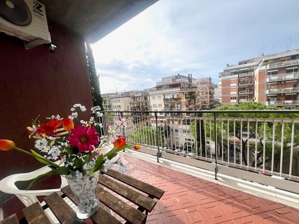 appartamento in vendita a Roma in zona Gianicolense