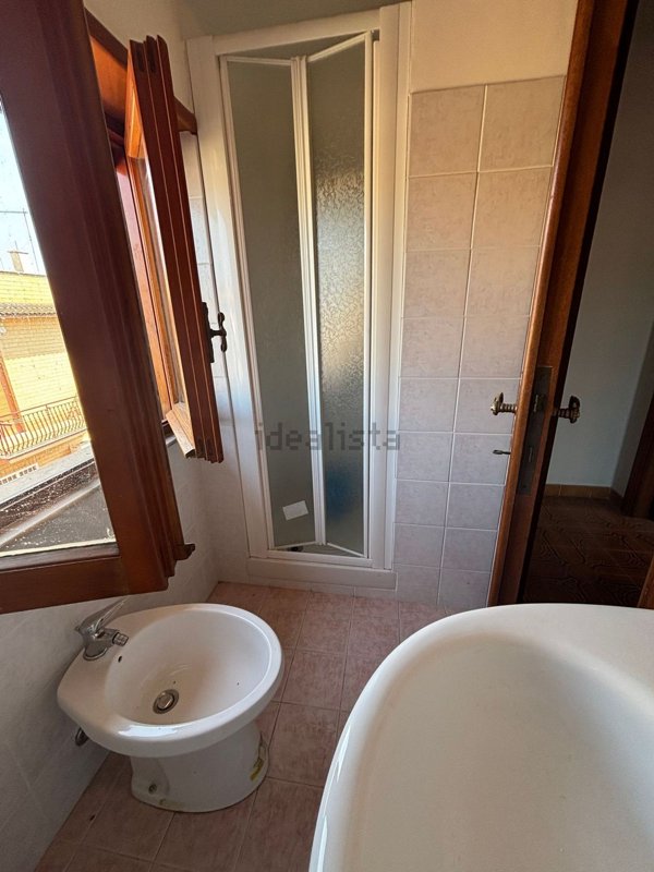 appartamento in vendita a Roma in zona Tor Bella Monaca