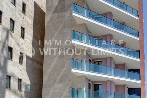 appartamento in vendita a Roma in zona Ardeatino