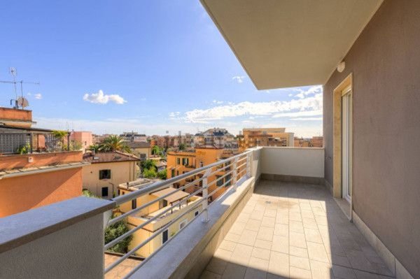 appartamento in vendita a Roma in zona Rione Prati