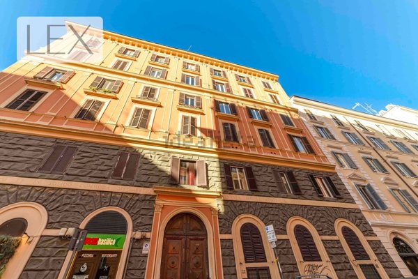 appartamento in vendita a Roma in zona Ludovisi/Sallustiano
