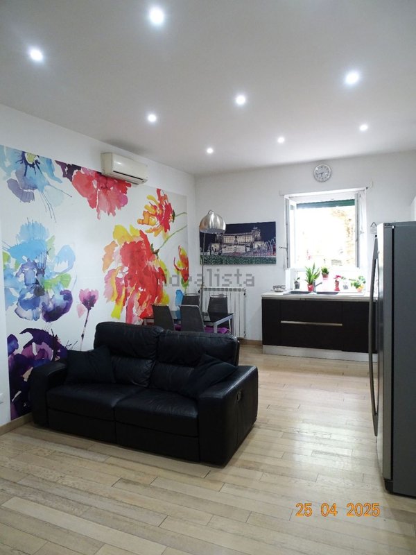 appartamento in vendita a Roma in zona Tuscolano